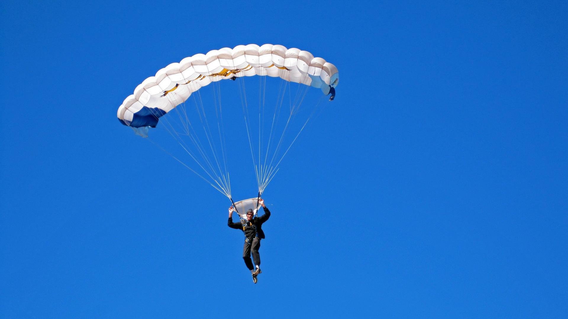 _运动员的心理调适：应对压力和焦虑的方法_，简介运动员心理焦虑及其克服方法